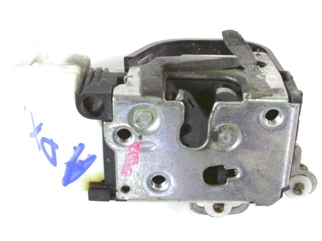 CENTRALNI ZAKLEP SPREDNJIH VRAT  OEM N. 46800415 ORIGINAL REZERVNI DEL ALFA ROMEO 147 937 R (2005 - 2010) BENZINA LETNIK 2006