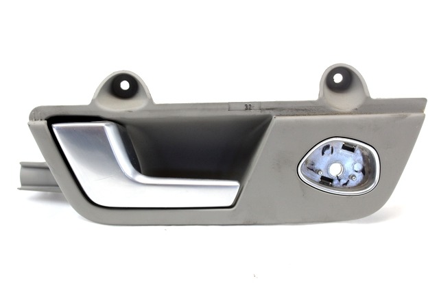 NOTRANJA KLJUKA  OEM N. 8E0839019 ORIGINAL REZERVNI DEL AUDI A4 B7 8EC 8ED 8HE BER/SW/CABRIO (2004 - 2007) DIESEL LETNIK 2006