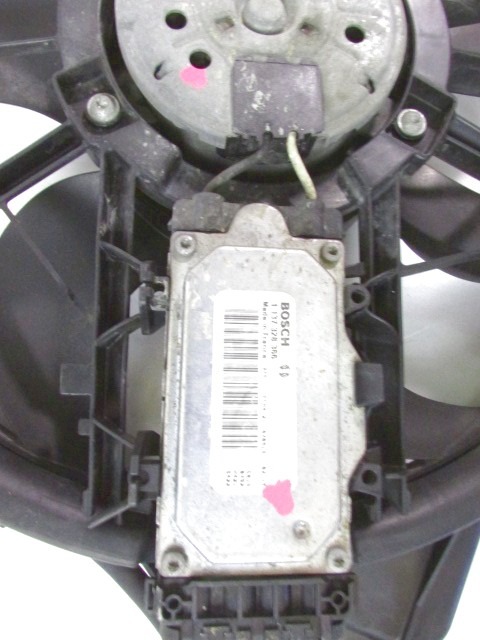 VENTILATOR HLADILNIKA OEM N. 3M5H-8C607-RH ORIGINAL REZERVNI DEL FORD FOCUS DA HCP DP MK2 BER/SW (2005 - 2008) DIESEL LETNIK 2007