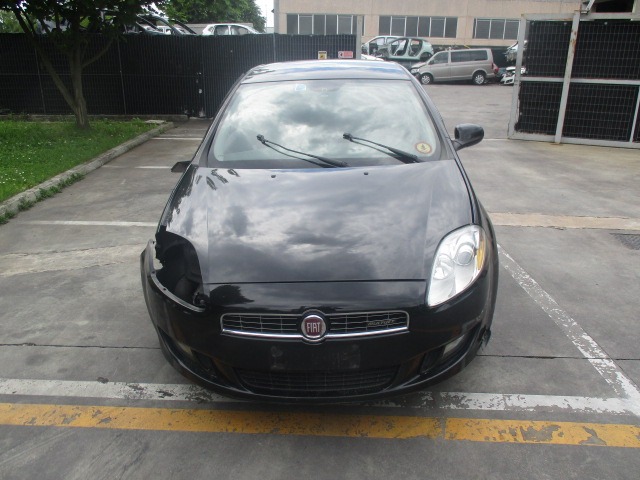 FIAT BRAVO 1.6 D 88KW AUT 5P (2009) RICAMBI IN MAGAZZINO