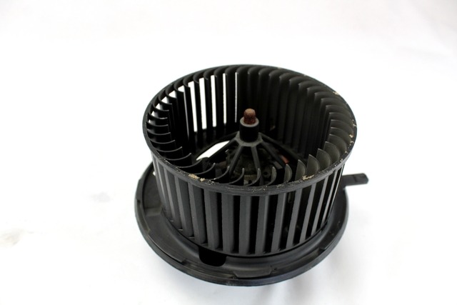 VENTILATOR  KABINE  OEM N. 1K0820015J ORIGINAL REZERVNI DEL SEAT LEON 1P1 MK2 (2005 - 2012) DIESEL LETNIK 2011