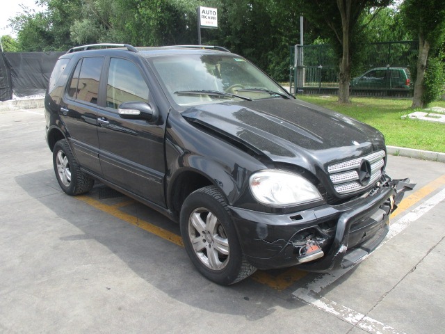 MERCEDES CLASSE ML W163 2.7 D 120KW AUT 5P (2004) RICAMBI IN MAGAZZINO