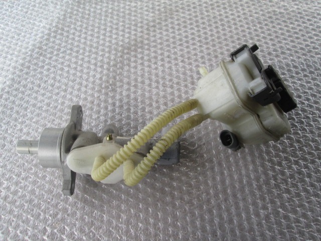 ZAVORNI CILINDER OEM N. 558312 ORIGINAL REZERVNI DEL OPEL MERIVA A X03 (2003 - 2006) BENZINA LETNIK 2004