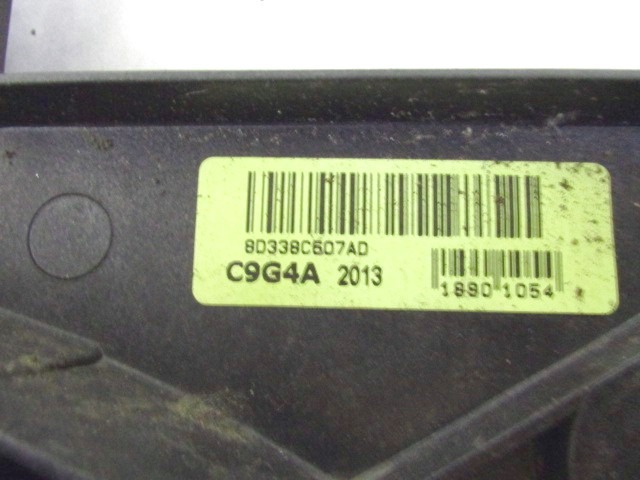 VENTILATOR HLADILNIKA OEM N. (D)8D33-8C607-AD ORIGINAL REZERVNI DEL ASTON MARTIN VANQUISH AM310 (2012 - 2014)BENZINA LETNIK 2013