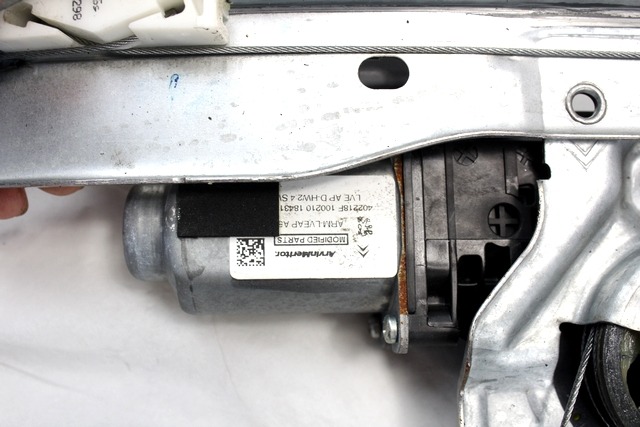 MEHANIZEM DVIGA SPREDNJIH STEKEL  OEM N. 32033 SISTEMA ALZACRISTALLO PORTA ANTERIORE ELETTR ORIGINAL REZERVNI DEL CITROEN DS3 (2009 - 2014) BENZINA LETNIK 2010