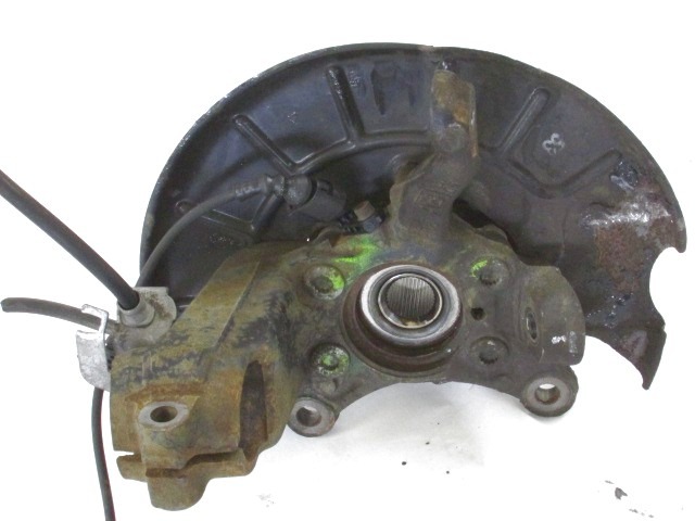 VRTLJIVI LEZAJ DESNO / PESTO KOLESA Z LEZAJEM SPREDAJ OEM N. 1K0407256AA ORIGINAL REZERVNI DEL AUDI A3 MK2 8P 8PA 8P1 (2003 - 2008)DIESEL LETNIK 2005