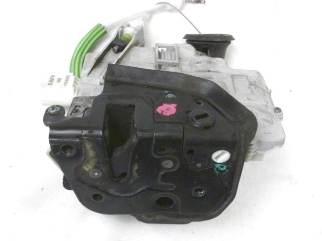 CENTRALNO ZAKLEPANJE ZADNJIH DESNIH VRAT OEM N. 4F0839016 ORIGINAL REZERVNI DEL AUDI A3 MK2 8P 8PA 8P1 (2003 - 2008)DIESEL LETNIK 2005