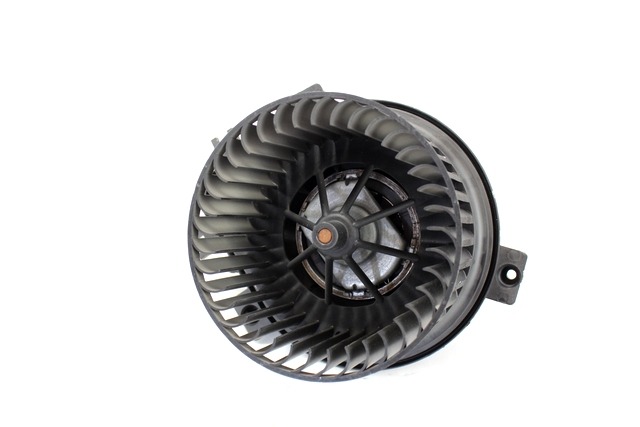 VENTILATOR  KABINE  OEM N. 67326901862 ORIGINAL REZERVNI DEL MINI ONE / COOPER / COOPER S R50 R52 R53 (2001-2006) BENZINA LETNIK 2005