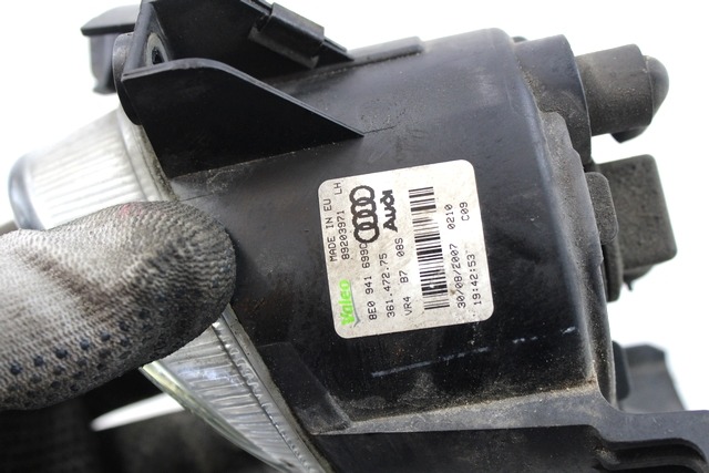 LEVA MEGLENKA OEM N. 8E0941699D ORIGINAL REZERVNI DEL AUDI A4 B7 8EC 8ED 8HE BER/SW/CABRIO (2004 - 2007) DIESEL LETNIK 2007