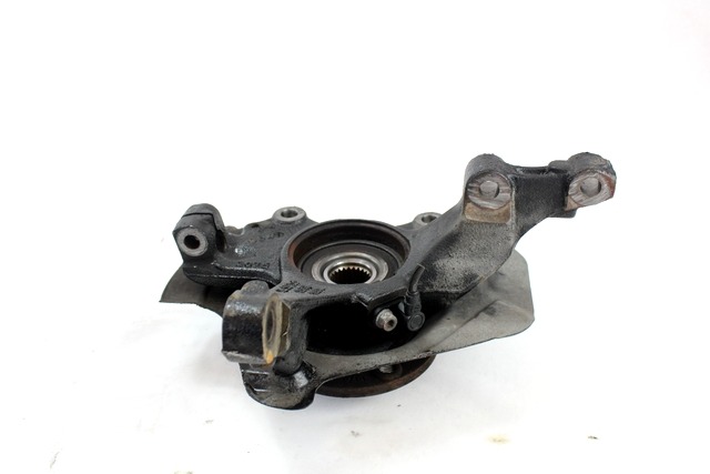 VRTLJIVI LEZAJ DESNO / PESTO KOLESA Z LEZAJEM SPREDAJ OEM N. 93188962 ORIGINAL REZERVNI DEL OPEL CORSA D R S07 (02/2011 - 2014) DIESEL LETNIK 2011