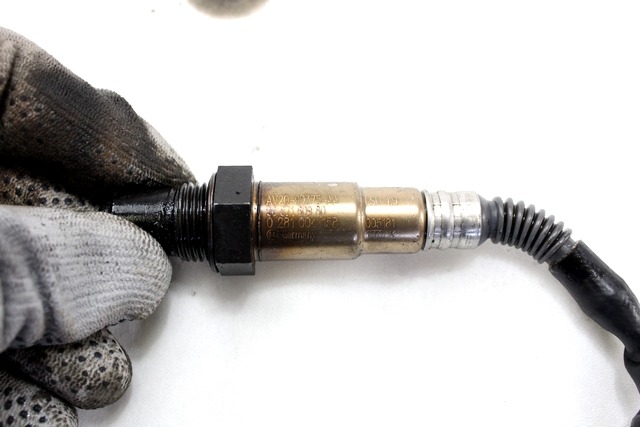 SONDA LAMBDA  OEM N. AV2Q-9D375-AA ORIGINAL REZERVNI DEL FORD FIESTA CB1 CNN MK6 (09/2008 - 11/2012) DIESEL LETNIK 2010