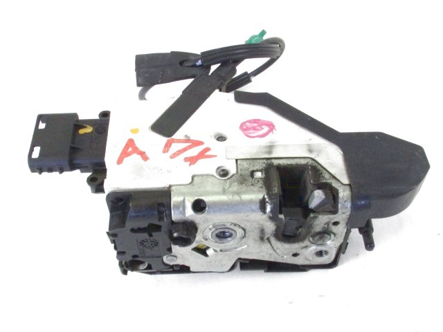 CENTRALNI ZAKLEP SPREDNJIH VRAT  OEM N. 9681725380 ORIGINAL REZERVNI DEL CITROEN C3 PICASSO MK1 (2009 - 2012) BENZINA LETNIK 2010