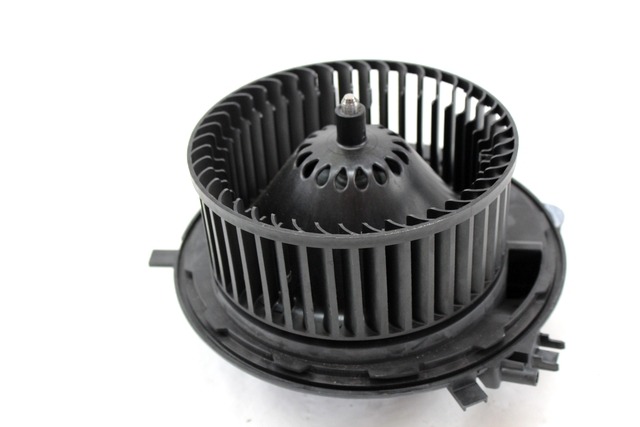 VENTILATOR  KABINE  OEM N. 3Q1819021 ORIGINAL REZERVNI DEL VOLKSWAGEN PASSAT B8 3G5 CB5 BER/SW/ALLTRACK (DAL 2015)DIESEL LETNIK 2015