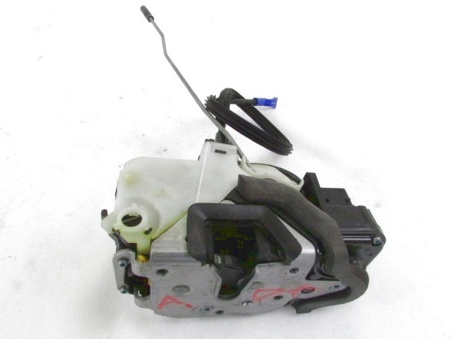 CENTRALNI ZAKLEP SPREDNJIH VRAT  OEM N. 13503802 ORIGINAL REZERVNI DEL CHEVROLET CRUZE J300 J305 (2009 - 2019) DIESEL LETNIK 2010