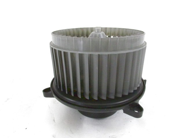 VENTILATOR  KABINE  OEM N. 5242710201 ORIGINAL REZERVNI DEL CHEVROLET CRUZE J300 J305 (2009 - 2019) DIESEL LETNIK 2010