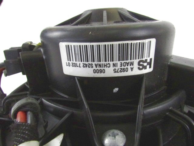 VENTILATOR  KABINE  OEM N. 5242710201 ORIGINAL REZERVNI DEL CHEVROLET CRUZE J300 J305 (2009 - 2019) DIESEL LETNIK 2010