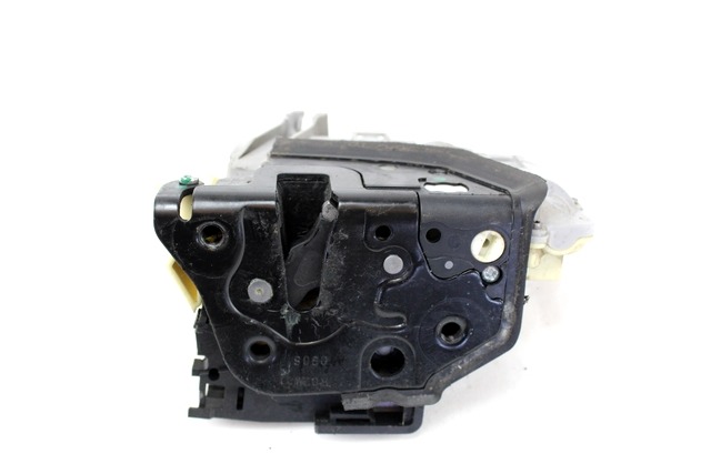 CENTRALNI ZAKLEP SPREDNJIH VRAT  OEM N. 3C1837016A ORIGINAL REZERVNI DEL VOLKSWAGEN PASSAT B6 3C2 3C5 BER/SW (2005 - 09/2010)  DIESEL LETNIK 2008