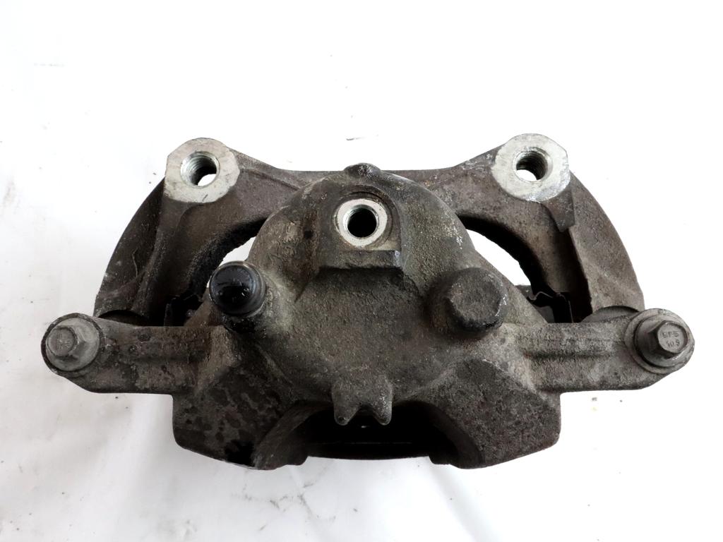 SPREDNJE DESNE ZAVORNE CELJUSTI  OEM N. 13301227 ORIGINAL REZERVNI DEL CHEVROLET CRUZE J300 J305 (2009 - 2019) DIESEL LETNIK 2010