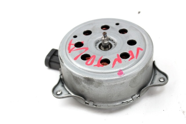 VENTILATOR HLADILNIKA OEM N. 90810JD01 ORIGINAL REZERVNI DEL NISSAN QASHQAI J10E (03/2010 - 2013) DIESEL LETNIK 2013