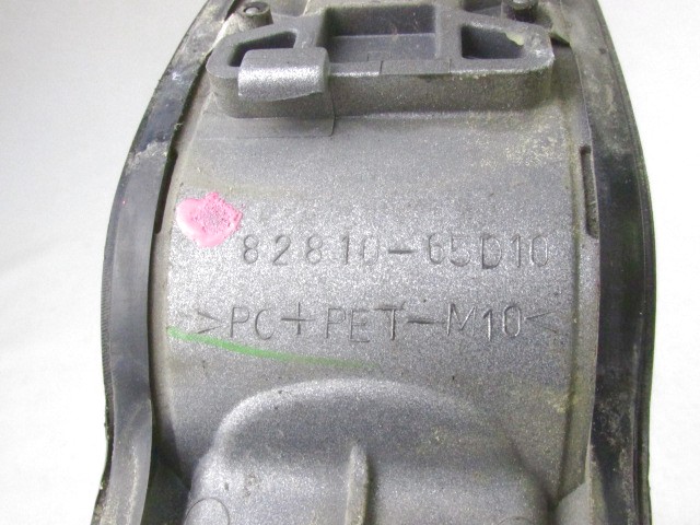 ZUNANJA KLJUKA SPREDNJA DESNA VRATA OEM N. 82810-65D10 ORIGINAL REZERVNI DEL SUZUKI GRAND VITARA FT HT GT MK1 (1999 - 2006) DIESEL LETNIK 2005