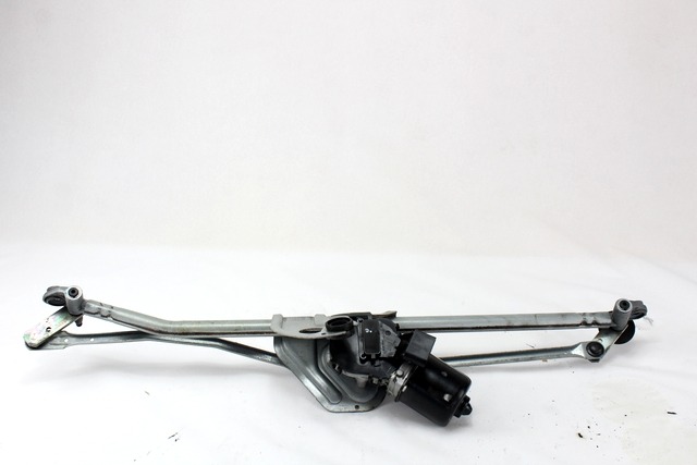 MOTORCEK PREDNJIH BRISALCEV OEM N. 61617138789 ORIGINAL REZERVNI DEL MINI ONE / COOPER BERLINA CABRIO R56 R57 (2007 - 2013) DIESEL LETNIK 2008