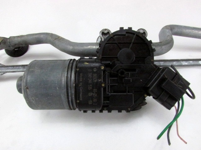 MOTORCEK PREDNJIH BRISALCEV OEM N. 390241535 ORIGINAL REZERVNI DEL RENAULT CLIO BB CB MK2 R / CLIO STORIA (05/2001 - 2012) DIESEL LETNIK 2003