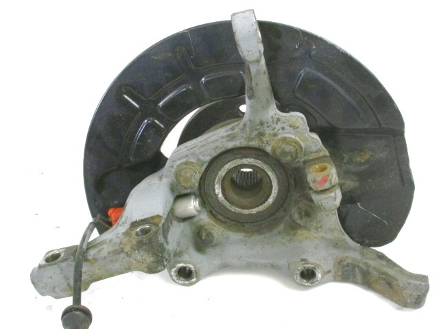 VRTLJIVI LEZAJ DESNO / PESTO KOLESA Z LEZAJEM SPREDAJ OEM N. 9200175 ORIGINAL REZERVNI DEL VOLVO S70 V70 874 875 876 MK1 (1996 - 2000)DIESEL LETNIK 1998