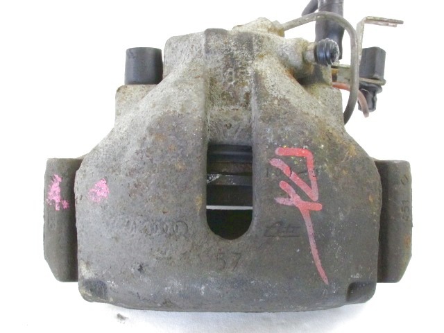 SPREDNJE DESNE ZAVORNE CELJUSTI  OEM N. 8E0615124A ORIGINAL REZERVNI DEL AUDI A6 C5 4B 4B5 4B2 BER/SW (1997 - 2001) DIESEL LETNIK 2000