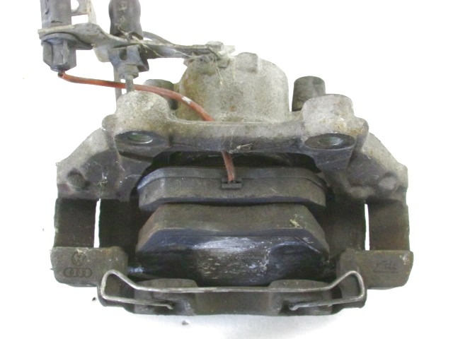 SPREDNJE DESNE ZAVORNE CELJUSTI  OEM N. 8E0615124A ORIGINAL REZERVNI DEL AUDI A6 C5 4B 4B5 4B2 BER/SW (1997 - 2001) DIESEL LETNIK 2000