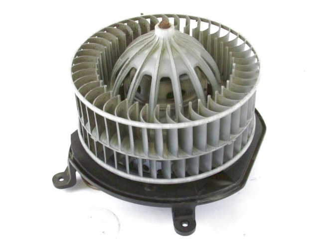 VENTILATOR  KABINE  OEM N. A2118300908 ORIGINAL REZERVNI DEL MERCEDES CLASSE E W211 S211 BER/SW (03/2002 - 05/2006) DIESEL LETNIK 2005