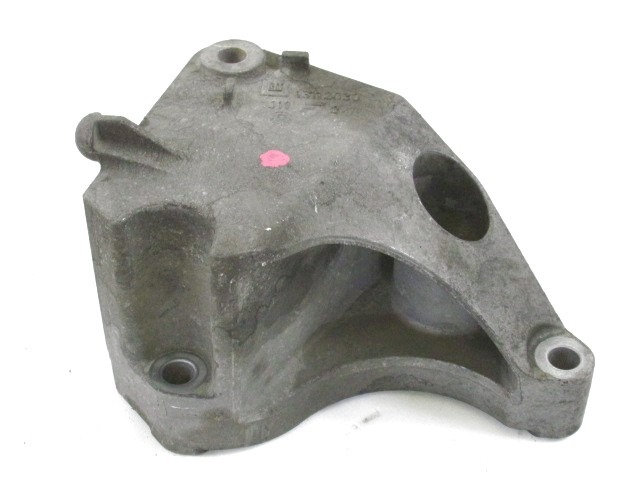 NOSILCI MOTORJA/DRUGO OEM N. 13112030 ORIGINAL REZERVNI DEL SAAB 9-3 YS3F MK2 BER/SW/CABRIO (2003 - 2006) DIESEL LETNIK 2007