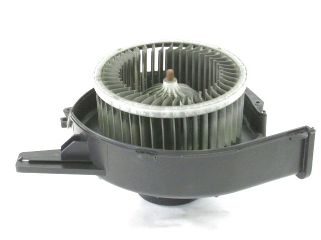 VENTILATOR  KABINE  OEM N. 6Q1819015J ORIGINAL REZERVNI DEL AUDI A1 8X 8X1 8XF (2010 - 2015)DIESEL LETNIK 2013