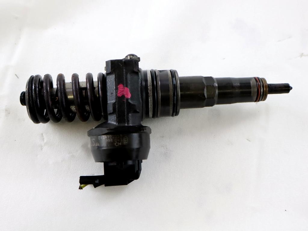 INJEKTORJI DIESEL OEM N. 038130073BN ORIGINAL REZERVNI DEL VOLKSWAGEN CADDY 2KB 2KJ 2CB 2CJ MK3 (2004 - 2010)DIESEL LETNIK 2007