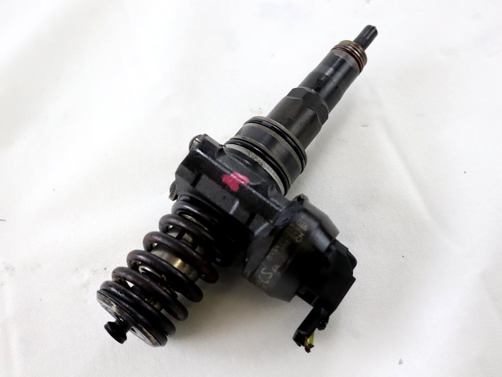 INJEKTORJI DIESEL OEM N. 038130073BN ORIGINAL REZERVNI DEL VOLKSWAGEN CADDY 2KB 2KJ 2CB 2CJ MK3 (2004 - 2010)DIESEL LETNIK 2007