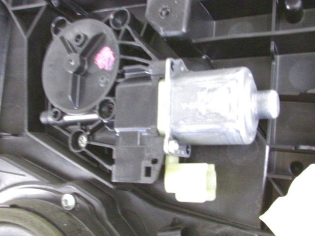 MEHANIZEM DVIGA ZADNJIH STEKEL  OEM N. 8A61-A045H22-AG ORIGINAL REZERVNI DEL FORD FIESTA CB1 CNN MK6 (09/2008 - 11/2012) DIESEL LETNIK 2011