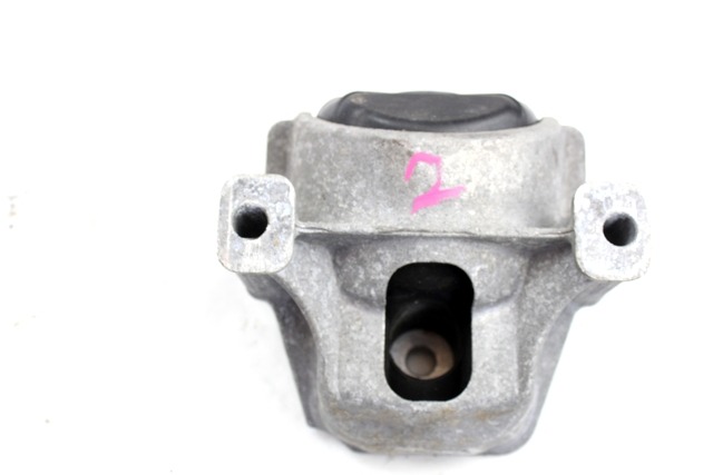 NOSILCI MOTORJA/DRUGO OEM N. 8R0199381AJ ORIGINAL REZERVNI DEL AUDI A4 B8 8K2 BER/SW/CABRIO (2007 - 11/2015) DIESEL LETNIK 2013