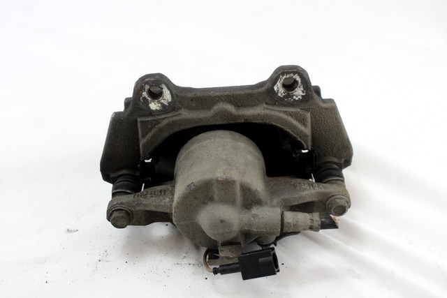 SPREDNJE LEVE ZAVORNE CELJUSTI  OEM N. 735492241 ORIGINAL REZERVNI DEL FIAT DOBLO 263 MK2 (2009 -2015)DIESEL LETNIK 2011