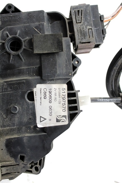 CENTRALNO ZAKLEPANJE ZADNJIH DESNIH VRAT OEM N. 51797570 ORIGINAL REZERVNI DEL FIAT GRANDE PUNTO 199 (2005 - 2012) DIESEL LETNIK 2009