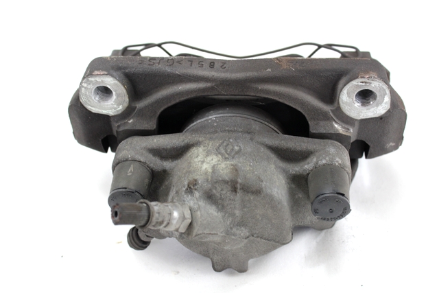 SPREDNJE DESNE ZAVORNE CELJUSTI  OEM N. 410018218R ORIGINAL REZERVNI DEL RENAULT MEGANE MK3 BZ0/1 B3 DZ0/1 KZ0/1 BER/SPORTOUR/ESTATE (2009 - 2015) DIESEL LETNIK 2010