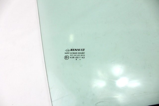 STEKLO SPREDNJIH DESNIH VRAT OEM N. 803007357R ORIGINAL REZERVNI DEL RENAULT MEGANE MK3 BZ0/1 B3 DZ0/1 KZ0/1 BER/SPORTOUR/ESTATE (2009 - 2015) DIESEL LETNIK 2010