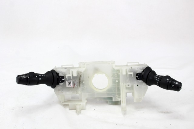 KRMILO SMERNIKI OEM N. 31536 255670019R ORIGINAL REZERVNI DEL RENAULT MEGANE MK3 BZ0/1 B3 DZ0/1 KZ0/1 BER/SPORTOUR/ESTATE (2009 - 2015) DIESEL LETNIK 2010