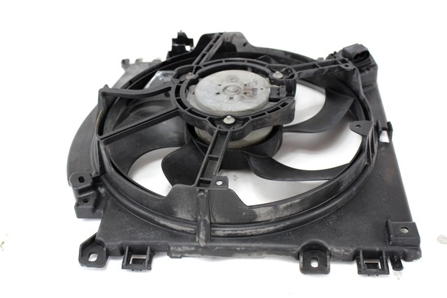 VENTILATOR HLADILNIKA OEM N. 21481AX610 ORIGINAL REZERVNI DEL NISSAN NOTE E11 MK1 (2005 - 2013)BENZINA LETNIK 2006