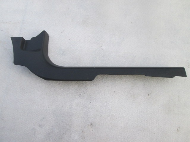 NOTRANJA OBLOGA PRAGA  OEM N. 13113977 ORIGINAL REZERVNI DEL OPEL ASTRA H A04 L48,L08,L35,L67 5P/3P/SW (2004 - 2007) DIESEL LETNIK 2007