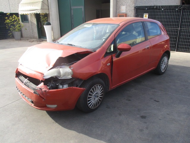 FIAT GRANDE PUNTO 1.3 D 55KW 5M 3P (2005) RICAMBI IN MAGAZZINO