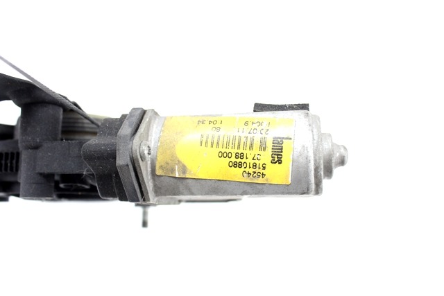 MEHANIZEM DVIGA SPREDNJIH STEKEL  OEM N. 1046 SISTEMA ALZACRISTALLO PORTA ANTERIORE ELETTRI ORIGINAL REZERVNI DEL FIAT DOBLO 263 MK2 (2009 -2015)DIESEL LETNIK 2011