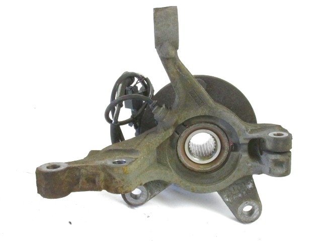 VRTLJIVI LEZAJ DESNO / PESTO KOLESA Z LEZAJEM SPREDAJ OEM N. 1544566 ORIGINAL REZERVNI DEL FORD FIESTA CB1 CNN MK6 (09/2008 - 11/2012) DIESEL LETNIK 2010