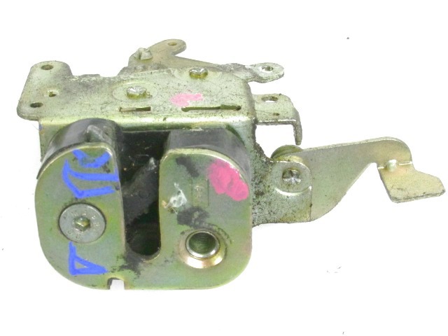 CENTRALNI ZAKLEP SPREDNJIH VRAT  OEM N. 7608826 ORIGINAL REZERVNI DEL FIAT FIORINO 146 (1987 - 2003) DIESEL LETNIK 2000