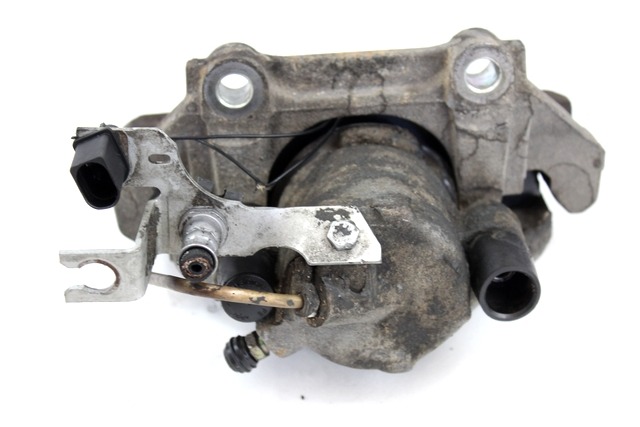 SPREDNJE LEVE ZAVORNE CELJUSTI  OEM N. 8E0615123A ORIGINAL REZERVNI DEL AUDI A4 B5 BER/SW (1994 - 12/2000) DIESEL LETNIK 2000