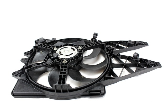 VENTILATOR HLADILNIKA OEM N. 55703904 ORIGINAL REZERVNI DEL FIAT GRANDE PUNTO 199 (2005 - 2012) DIESEL LETNIK 2008