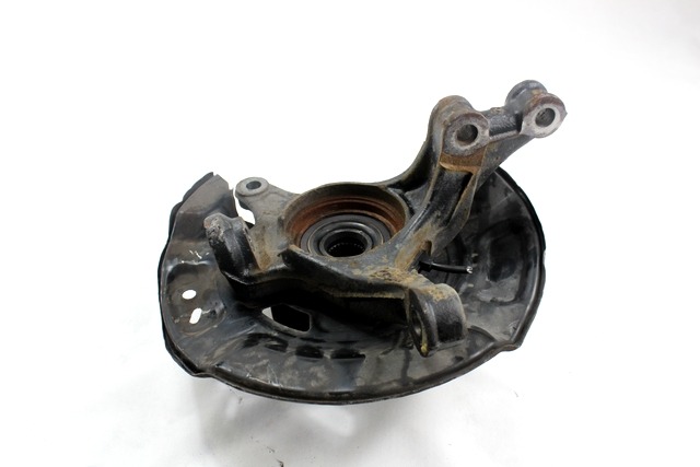 VRTLJIVI LEZAJ DESNO / PESTO KOLESA Z LEZAJEM SPREDAJ OEM N. 432110D130 ORIGINAL REZERVNI DEL TOYOTA YARIS P9 MK2 R (2009 - 2011)BENZINA LETNIK 2011